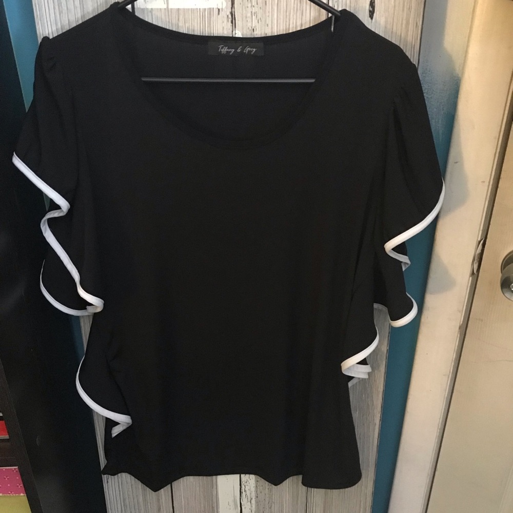 Ruffle sleeve top